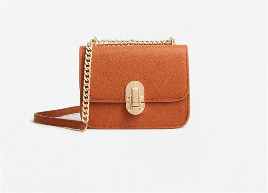 Mini: singura geantă de care ai nevoie primăvara asta 3 mini geanta Mango