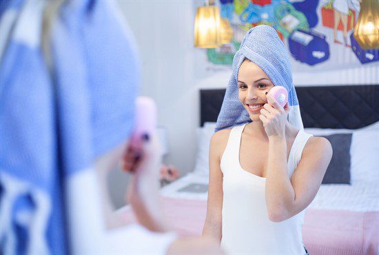 UFO mini: Îngrijirea pielii întâlnește tehnologia de vârf pentru a demonstra că mărimea nu contează când vine vorba de frumusețe 4 UFO mini: Îngrijirea pielii întâlnește tehnologia de vârf pentru a demonstra că mărimea nu contează când vine vorba de frumusețe