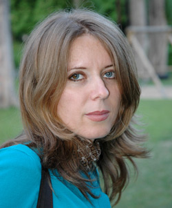 Ioana Nicolaie, confesiune: Despre Cerul... 4 Ioana Nicolaie, scriitoare
