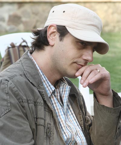 Florin Lazarescu, povestasul ”Lampii cu caciula” 2 Florin Lazarescu, scriitor