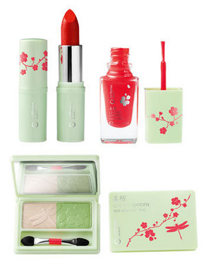 Pentru un machiaj de primavara: Oriflame Beauty Cherry Garden