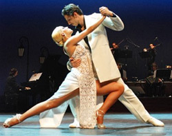 Vrei senzualitate? Lasa ciocolata si vino la tango... 2 tangou argentinian, Cezar Agazzi, dansator