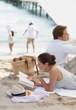 1616255.eucerin sun lifestyle 2