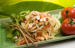 Thailanda - o destinatie exotica, dar si o prezenta vie in spatiul romanesc 11 Bucataria thailandeza