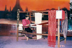 Thailanda - o destinatie exotica, dar si o prezenta vie in spatiul romanesc 8 Matase Praewa