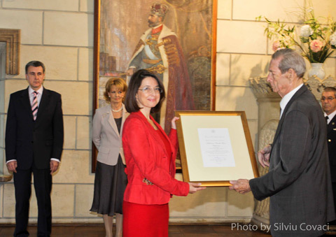 Beautik Haute Parfumerie - furnizor oficial al Casei Regale a Romaniei 3 Beautik Haute Parfumerie