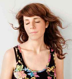 2073939.femeie roscata