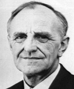 2117072.donald w winnicott