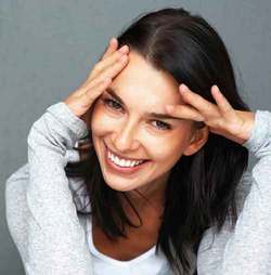 Cum ne defineste nevoia de senzatii 2 2118548.femeie zambet