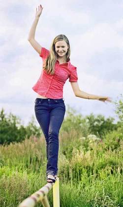 Putem face din temerile noastre un aliat 3 2126332.femeie echilibru