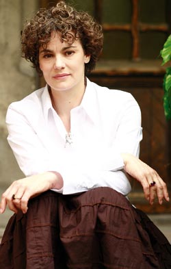 maia morgenstern, dosar