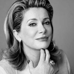 Catherine Deneuve vine la TIFF 2008 2 311386.deneuve catherine an