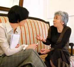 Monique Fradot: Putem invata sa iubim 2 Monique Fradot, interviu, scriitor, scriitoare, psiholog, analist