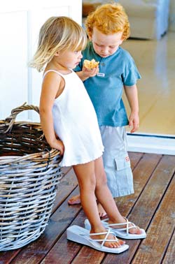 Cum le vorbim copiilor despre sex?