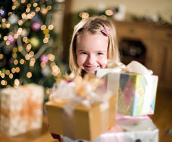 Ii rasfatam prea mult? 3 familie, copii, parinti, cadouri