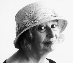 Nora Iuga: Imigrant intr-o lume-lego 3 Nora Iuga, scriitor