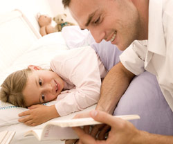 Lasa-i loc si tatalui 3 familie, copil, tata