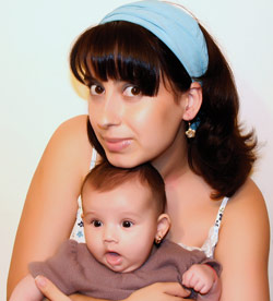 Maternitatea, cel mai placut "full time job" 3 Corina Goreac, Katia