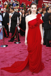 Anne Hathaway: Sunt optimista prin educatie 4 Anne Hathaway, actrita