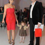 Vedetele la VIVA! Charity Gala 4 Simona Patruleasa alaturi de fiica sa Ingrid si sotul sau Sabin Ivanof1 279x399