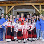 Campania „Flori pentru suflet” si programul „Niciodata singur”. Si tu poti fi voluntar! 6 Principesa Mostenitoare Ziua Varstnicului 1 octombrie 20 005