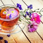 beneficiile ceaiului plante si flori naturale