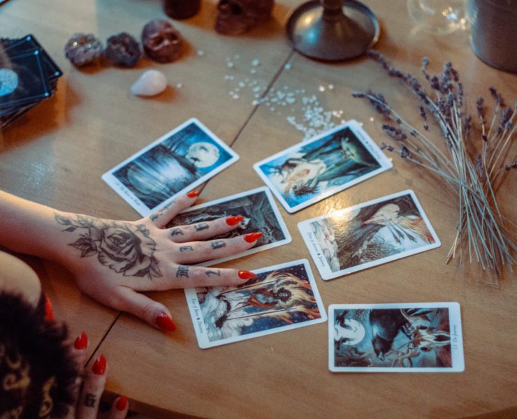 Siguranța viitorului 1 Canva Assorted Tarot Cards On Table