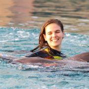 Terapie craniosacrala in apa Simona Nicolaescu