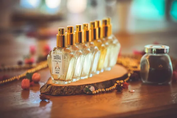 Vara aceasta se poartǎ parfumurile semnaturǎ naturale (P) 3 vara-aceasta-se-poartǎ-parfumurile-semnaturǎ-naturale-1