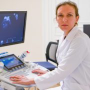 s-a-încheiat-Proiectul-GEST-URGENT-prin-care-440-de-medici-și-moașe-din-instituțiile-publice-și-au-îmbunătățit-nivelul-de-competențe