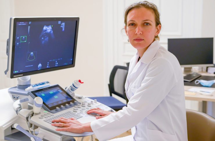 s-a-încheiat-Proiectul-GEST-URGENT-prin-care-440-de-medici-și-moașe-din-instituțiile-publice-și-au-îmbunătățit-nivelul-de-competențe