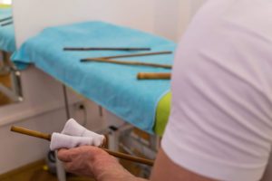 Dan Bujor: „Fac 15 masaje pe zi, iar cel mai important este ca eu și acele persoane să avem o chimie” 4 dan-bujor-bete-bambus