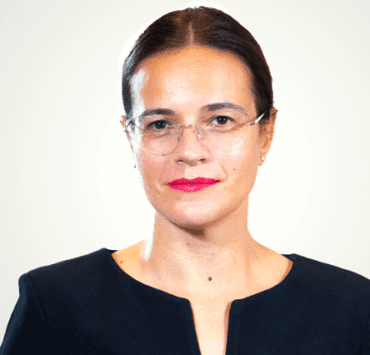 Yolanda Creţescu: „Limitele și echilibrul sunt cuvintele cheie în parentaj.” 9 Yolanda-Creţescu-limitele-și-echilibrul-sunt-cuvintele-cheie-în-parentaj