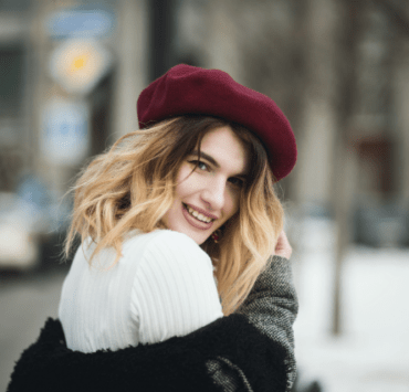 5 beneficii psihologice ale zâmbetului alb și sănătos 7 5-beneficii-psihologice -ale-zâmbetului-alb-și-sănătos