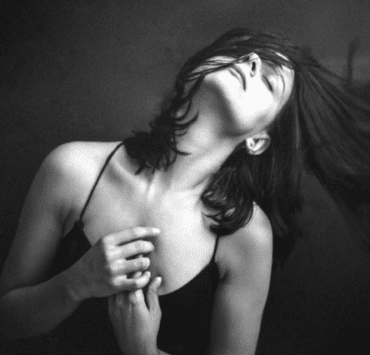 În intimitatea unei fotografe de budoar 8 în-intimitatea-unei-fotografe-de-budoar