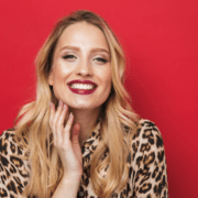 luna-femeii-ce-nevoi-dentare-specifice-au-doamnele