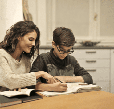 Cum îţi ajuţi copilul adolescent să capete încredere în sine 9 cum-îţi-ajuţi-copilul-adolescent-să-capete-încredere-în-sine