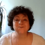 3 exerciţii pentru remodelarea chipului cu Yoga 4 Poza 2