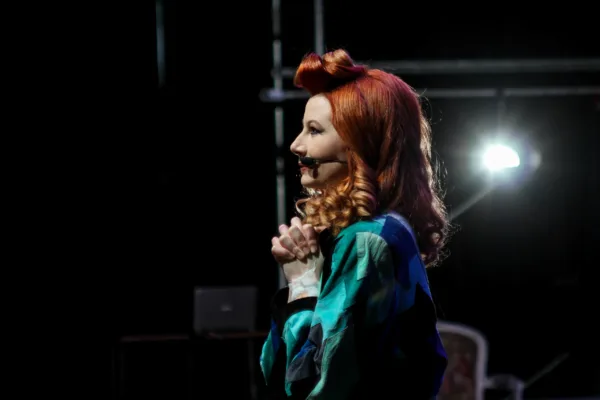 Despre feminism şi feminitate la festivalul CALEIDO 3 bildungswoman