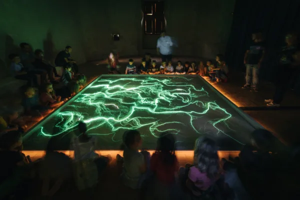 1. New Media_EC_Robert Henke - Phosphor - Germania