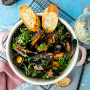 midii-cu-sos-de-roşii-şi-vin