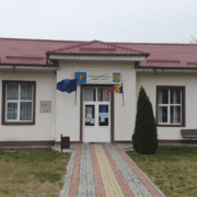 tot-mai-mulți-copii-își-câștigă-dreptul-la-toalete