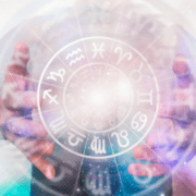 luna-plină-în-vărsător-fluture-ieșind-dintr-o-crisalidă