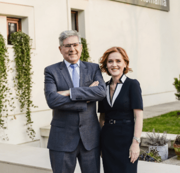 dr-oana-taban-cred-cu-tărie-că-o-echipă-puternică-și-stabilă-joacă-un-rol-esenţial-în-evoluţia-și-succesul-unui-manager