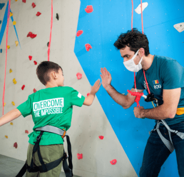 vicecampionul mondial nevazator care a dovedit ca escalada poate schimba vieti