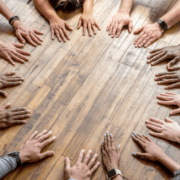 29-de-experți-internaționali-participă-la-summitul-încrederii-din-românia