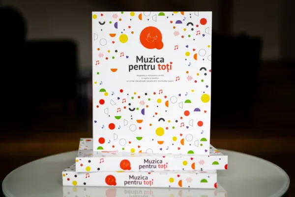 Corul Madrigal și Programul Național Cantus Mundi au lansat volumul „Muzica pentru toți” 3 Muzica pentru toți_2021