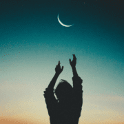 luna-nouă-din-scorpion