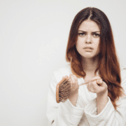 top-7-soluții-pentru-prevenirea-căderii-părului