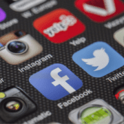 4-detalii-prin-care-o-agenție-de-marketing-online-se-poate-face-remarcată